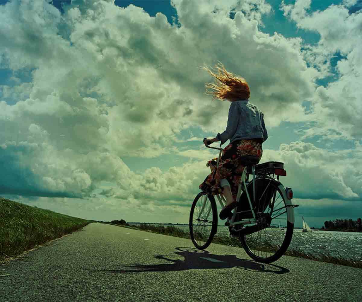 Airturb woman on a bike